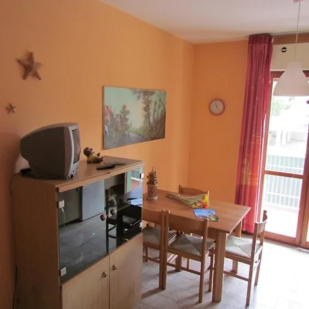 Apartment Relaxing Flat For 5 In A Modern Bibione
